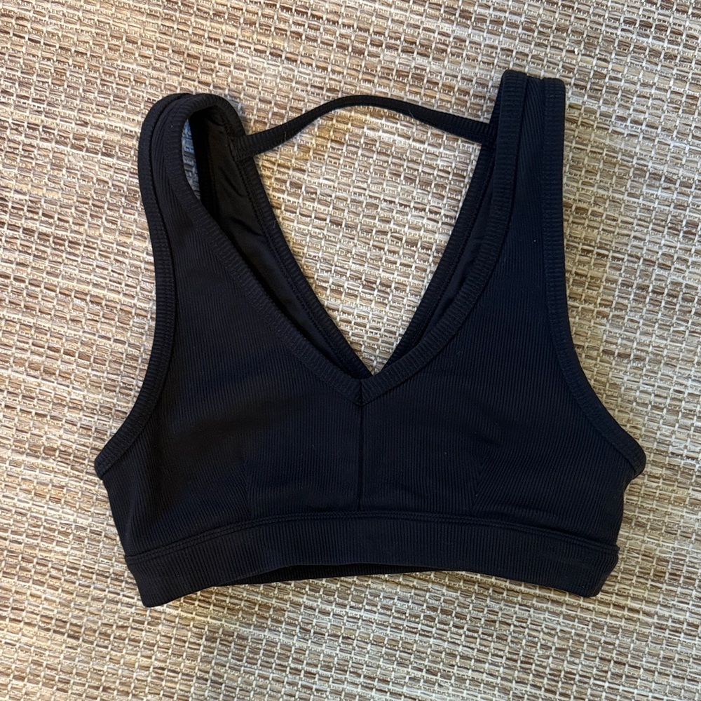 ALO Yoga Black V-Neck Sports Bra